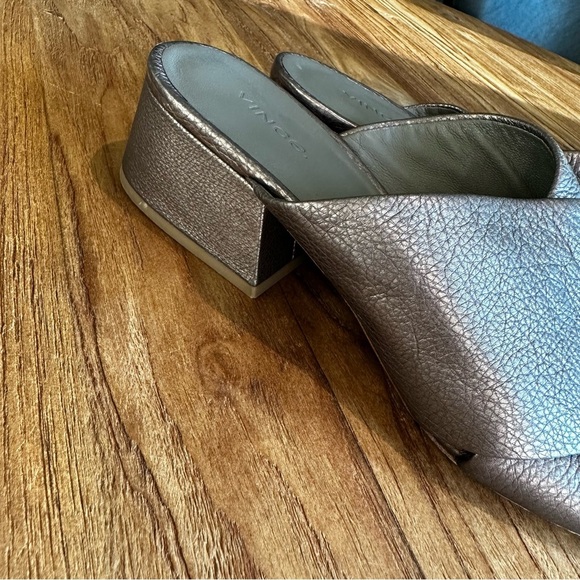 Vince Karsen Women’s Leather Sandals Slip On Slides Bronze Pebbled Block Heel 11 - Picture 4 of 12